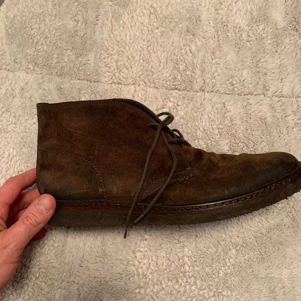 These are Tom Ford men’s size 10.5 dress shoes